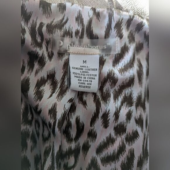 Phosphorus silver leather cropped jacket with cold shoulder accents - Picture 2 of 6